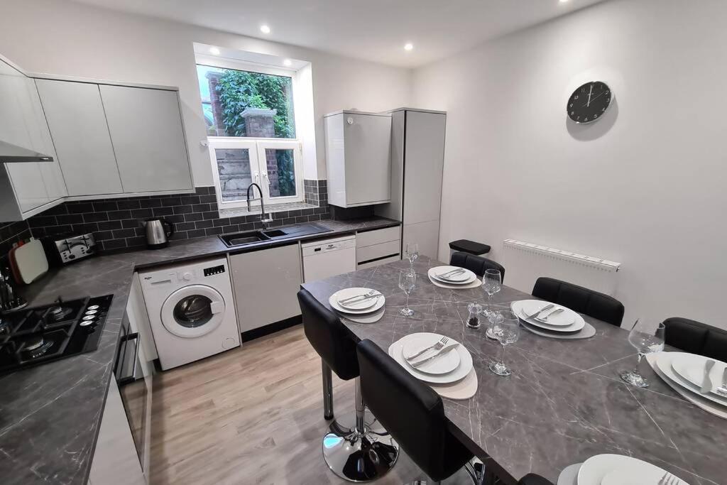 Beautiful Seaside Apartment With Parking Ventnor Esterno foto